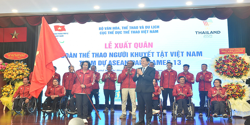 Lễ xuất quân Đoàn Thể thao Người khuyết tật Việt Nam dự ASEAN Para Games 13